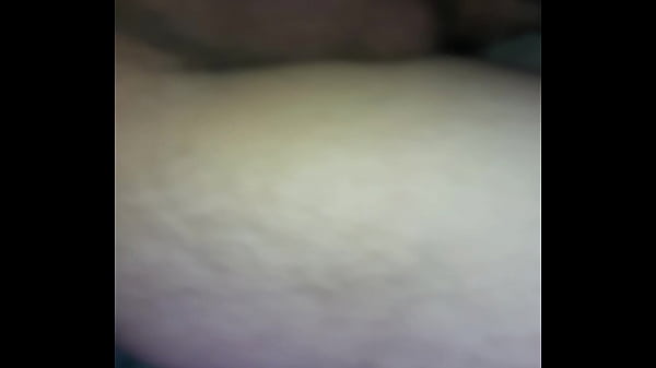 chico activo se deja penetrar por primera vez