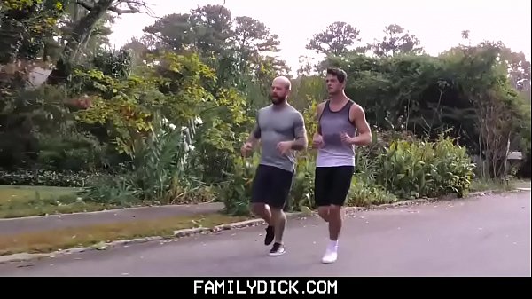 FamilyDick – Older tattooed muscle Stepdaddy coaches virgin stepson on thick cock