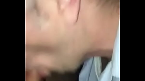 Gay gringo mamando verga de chacal mexicano