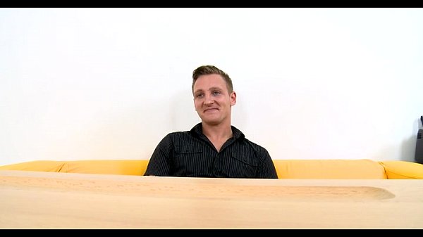 Glazy facial spunk fountain for guy