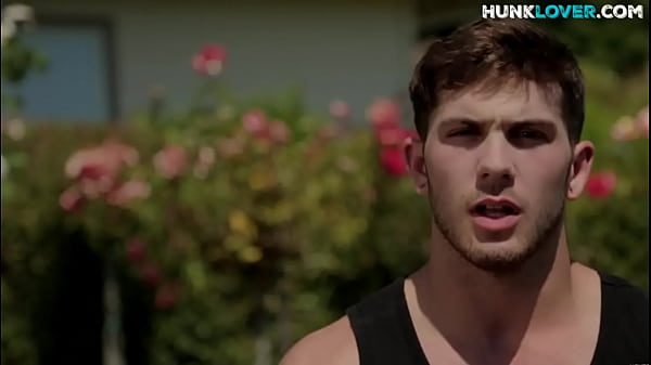 Amateur stud shows butt and masturbates in locker room