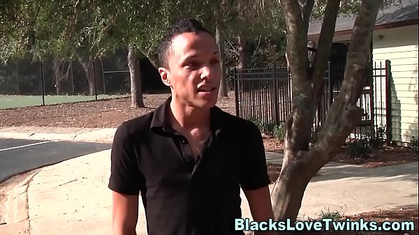 Black hunk spunks twink
