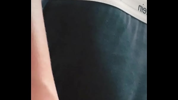 Daniisan16 tocandose en cam gay