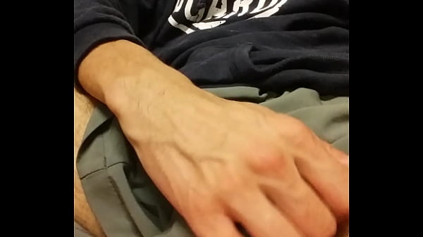 Gay com as bolas cheias