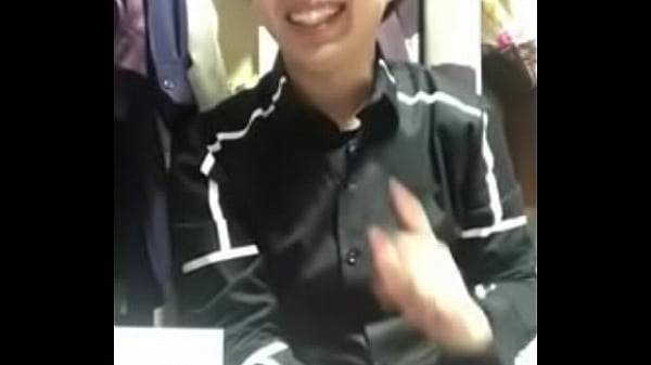 Japanese gay boy Yuta Suzuki (No job virgin goblin Yutagon) fashion lesson