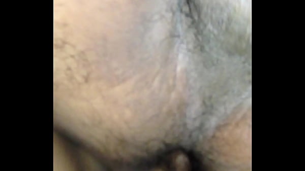 Me cogen a pelo por primera vez