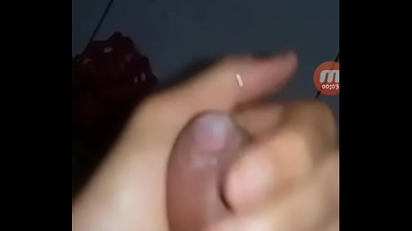 Novinho batendo punheta #3 (luiz)