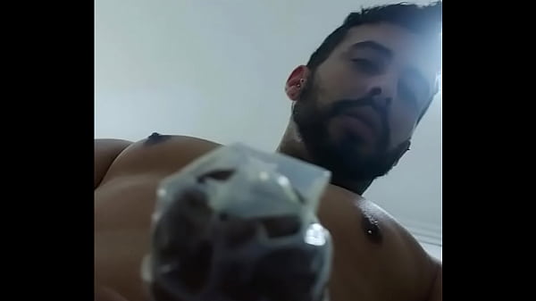 NOVINHO GRAVA VIDEO PRA CASADA , SAFADO GOZANDO NA CUECA , DOTADO MIJANDO NA CAMISINHA (videos completos xvideos red)