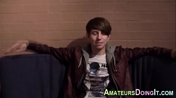 Solo amateur spurts spunk