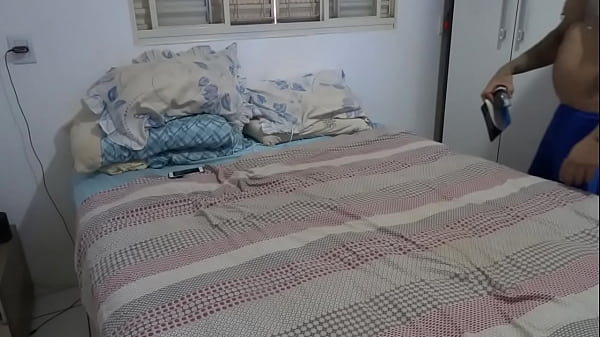 tatuado macho se exibindo pra camera 1