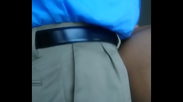 Cojiendome a un alumno en asesoría