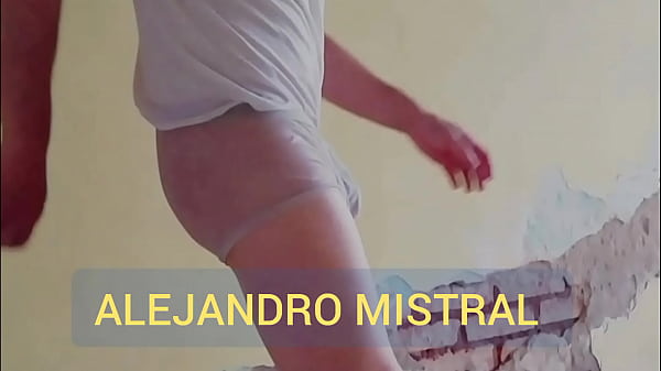 Vídeo porno gay aficionado maduro en calzoncillos fetiche ropa interior Alejandro Mistral
