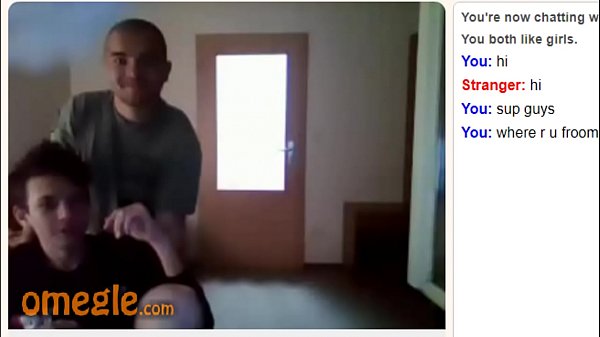 ux 2 Slovak Military Guys & 1 Shows Cock for You