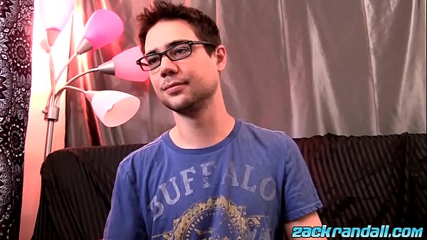 Spex stud jerks off his fat cock until a splashing climax