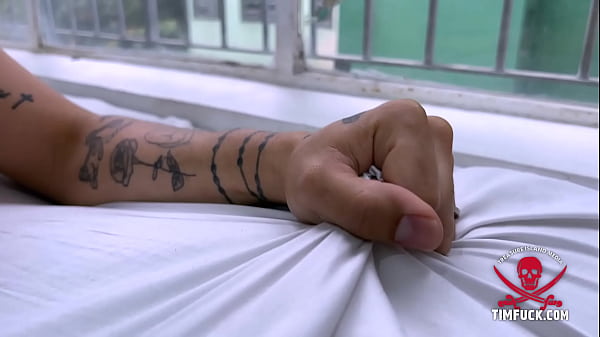 A couple of buds helping each other out